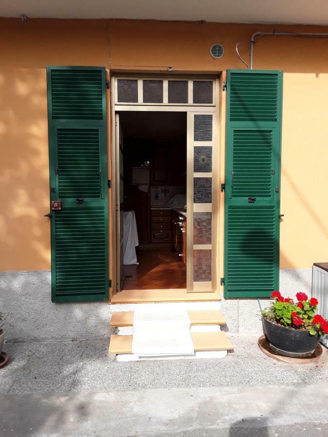 Ferienwohnung Olgatan Deiva Marina Exterior foto