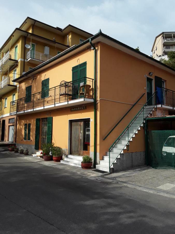 Ferienwohnung Olgatan Deiva Marina Exterior foto