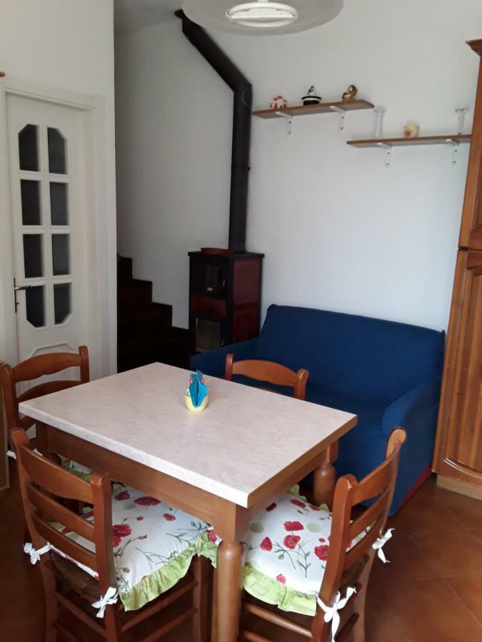 Ferienwohnung Olgatan Deiva Marina Exterior foto