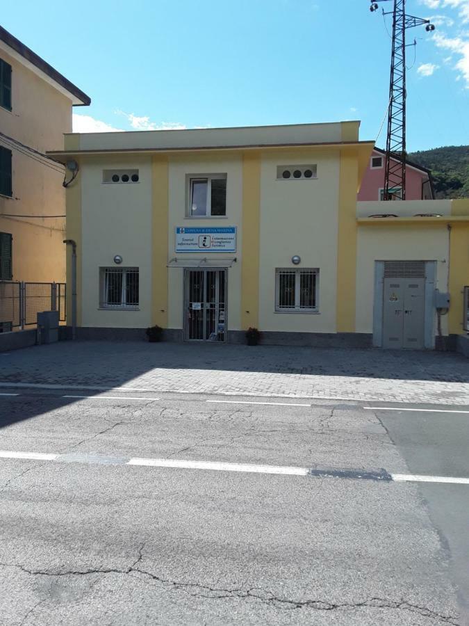 Ferienwohnung Olgatan Deiva Marina Exterior foto